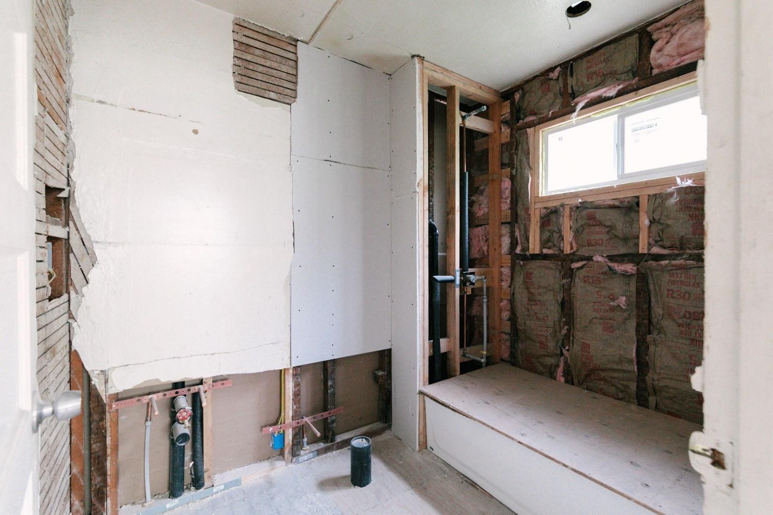 Completed bathroom remodel work at Hollywood Contractor Corp