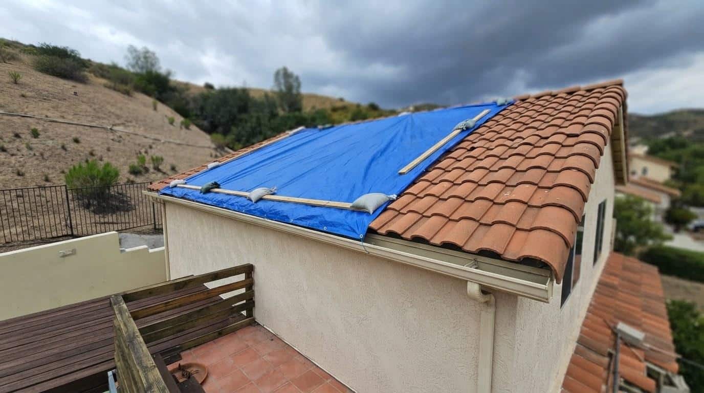 Roof Installation in Fall and Winter: How Rain and Cold Affect Timelines and Costs